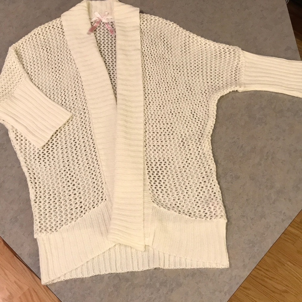 Derek Heart cream cardigan Sz L